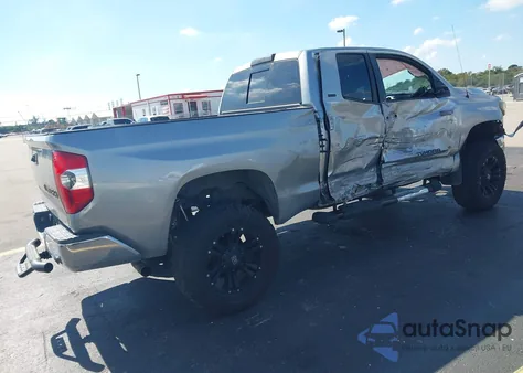 2014 Toyota Tundra Sr5 4.6L V8 z USA, uszkodzony, nr VIN 5TFRM5F18EX073513